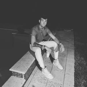 Meet your Posher, Rhett